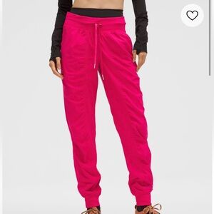 Lululemon Dance Studio Midrise Jogger (full length), Size 4 in Pink Dragonfruit